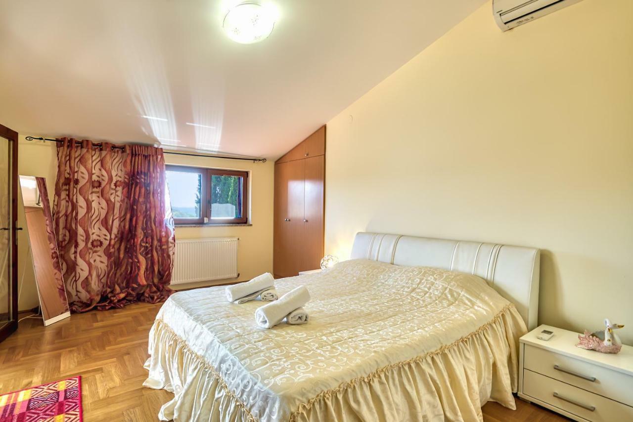 Villa Valentina Premantura Extérieur photo