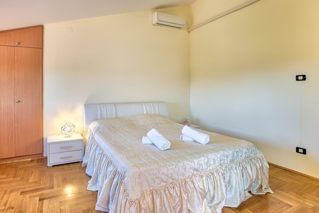 Villa Valentina Premantura Extérieur photo